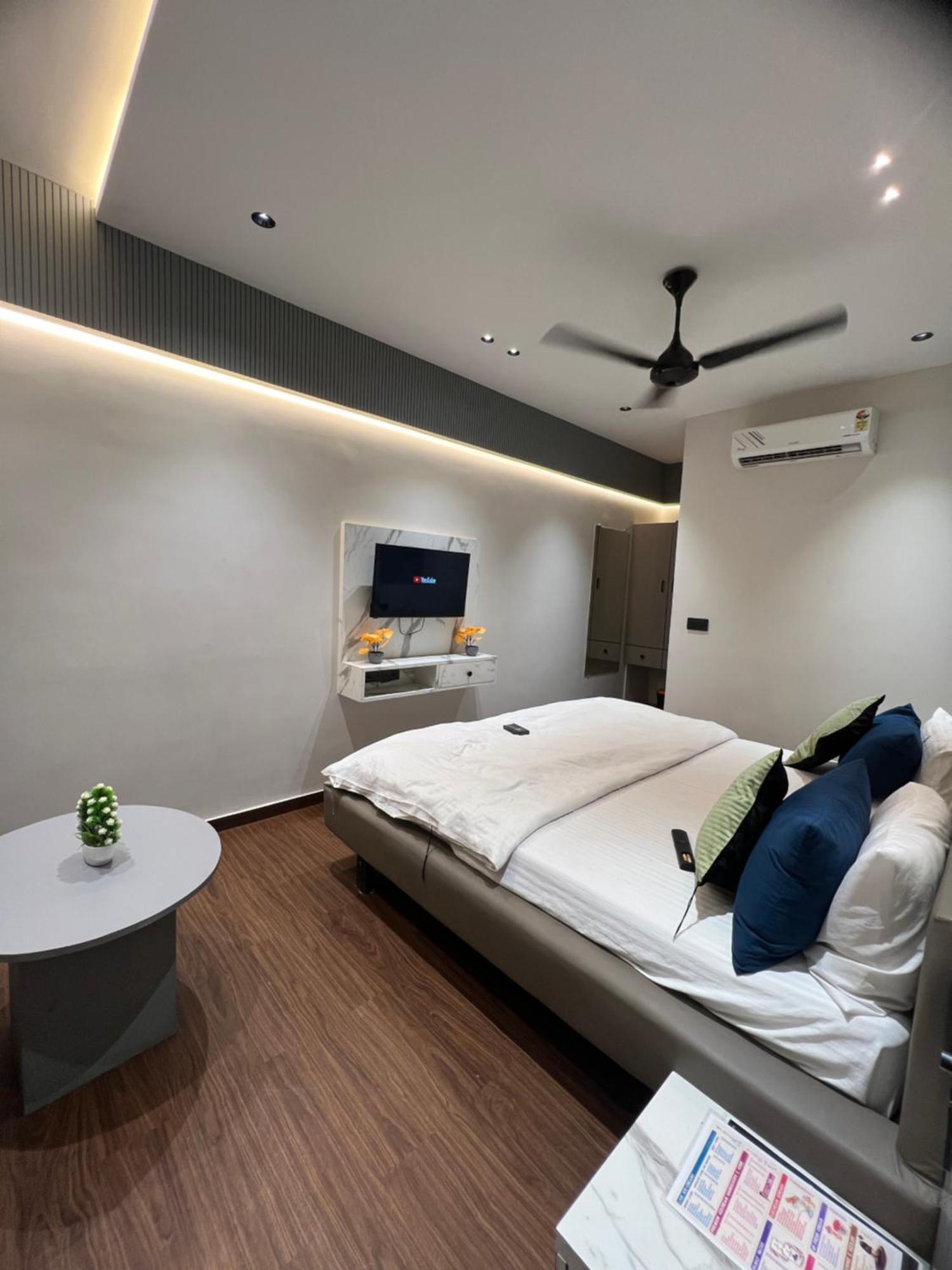 V Love Hotel Surat Exterior photo